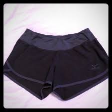 Mizuno Workout Shorts Size S