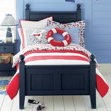 Even the lamp has a navy design on it. How To Design Nautical Themed Bedroom Interior Design Blogs