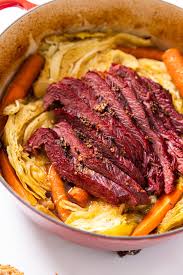corned beef with cabbage carrots