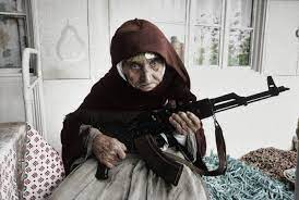 Mulher armênia de 106 anos,... - Iconografia da História | Facebook