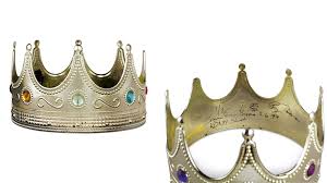 biggie smalls crown and other items