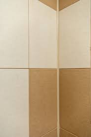 How To Tile Corners Howtospecialist
