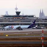 Wie früh sollte man am Flughafen Köln Bonn sein?