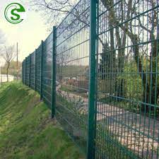 Curved Welded Wire Mesh Fence