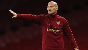 Mikel arteta is in his final programme notes before retiring, arteta said: Arsenal Coaching Staff 2019