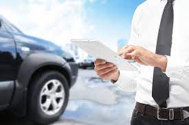 Insurance Agent Using Tablet Car On Stock Photo Edit Now 680121328 gambar png