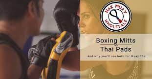 boxing mitts vs thai pads nak muay