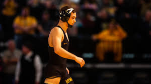 Spencer lee born 14 october 1998 in colorado is an american freestyle and folkstyle wrestler. Hawkeyes Spencer Lee Jedi Master Ourquadcities