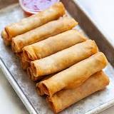 Are lumpia and egg rolls the same?