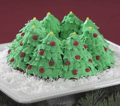 Easy recipes you can make in your bundt pan. Nordic Ware 57648 Holiday Christmas Tree Bundt Cake Pan Walmart Com Walmart Com