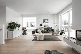 Lantai putih ini cocok untuk bagian dapur rumah bunda yang memang bernuansa putih pula. 5 Keuntungan Memilih Warna Putih Untuk Cat Dinding Tenyata Bikin Artistik Loh