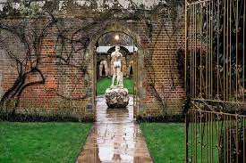 Hever S Italian Garden In Winter