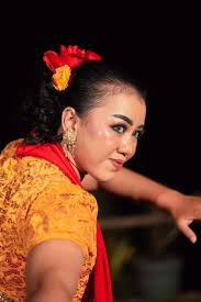 beautiful face of an indonesian woman