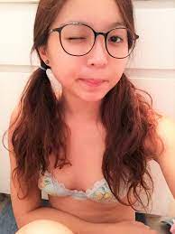 Petite Asian Teen Takes Nude Selfies - HT4jtBT Porn Pic - EPORNER