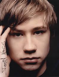 David Kross is a relatively unknown actor from Germany, who has stumbled upon a goldmine. He was cast as 15-year-old Michael in The Reader, ... - David_Kross-1-The_Reader