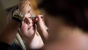 arizona makeup artists no longer need