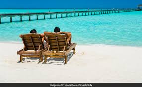 Its 1,190 coral islets stretch over an area of 35,200 sq mi (90,000 sq km). It Only Sounds Good Says Couple Stranded In Maldives Due To Coronavirus
