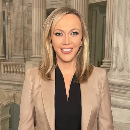For the past two years I have done my own hair & make-up amid COVID. I took remote lessons with the incredible @raedawnmua and got pretty good at it (except for the