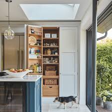 country style kitchen is back in vogue