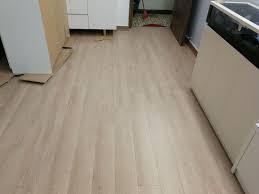 a professional expert in the flooring