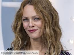 She started her career as a model and singer before becoming a movie star. 2021 Vanessa Paradis Sublime In A Little Top Stiletto Heels And Sparkling Kimono Wow Femme Actuelle Le Mag