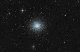 Messier 13 (or m13) is one of the brightest star clusters in the northern sky. M13 Der Grosse Kugelsternhaufen Im Herkules Doku Olympus Fotoforum Die Pen Om D E System Community