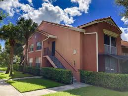 Woodfield country club is a large yet exclusive community in boca raton that is home to some of south florida's most affluent residents. Woodfield Country Club Boca Raton Fl Real Estate Homes For Sale Realtor Com