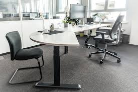 What if moving from sitting to standing in your work environment takes no more than a push of a button. Digitus Digitus Produkte