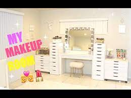 my new makeup room you