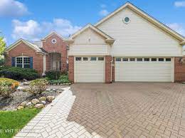 in del webb huntley il real estate