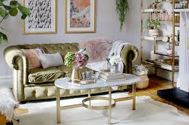 The living room design experts at hgtv share 20 coffee table looks we love. 59 Best Coffee Table Decor Ideas 2021 Guide