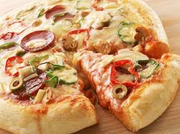 نتیجه تصویری برای پیتزای گوشت