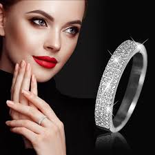 three lines diamond ring elegant