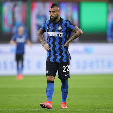 Born 22 may 1987) is a chilean professional footballer who plays as a midfielder for serie a club inter milan and the chile national team. Arturo Vidal To Undergo Knee Surgery Serpents Of Madonnina