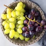 Can I put grapes in a Ziploc bag?