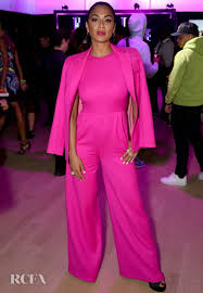 pink for the elle women in event