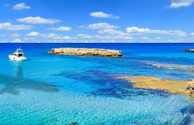Ο αφηγητής αναφέρεται στην στορία και τον πολιτισμό αυτών των περιοχών. Foreign Tourists In Cyprus Need Flight Pass In Lieu Of Safe Pass Themayor Eu