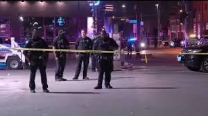 Un joven muerto y 5 heridos tras tiroteo en Deep Ellum – Telemundo Dallas (39)