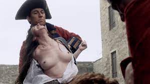 Laura Donnelly, Caitriona Balfe naked – Outlander s01e02 (2014)