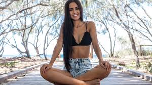 Your offset license history is still available to be viewed and redownloaded here as we are finishing work to consolidate them to your premier. Wallpaper Sitting Long Hair Smiling Jean Shorts Legs Crossed Bikini Top Brunette People 2560x1440 Shindahaisha 1324475 Hd Wallpapers Wallhere