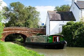 luxury widebeam boat serenity