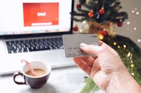 How much of my credit card should i use. Should I Use My Debit Or Credit Card For Holiday Shopping