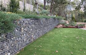 Stone Retaining Wall Builders