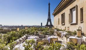 restaurants with a view of the eiffel