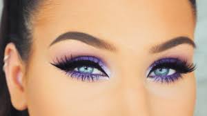 simple bright purple smokey eyes