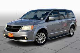 2017 dodge grand caravan sxt mini van