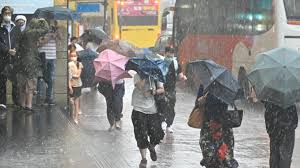 The hong kong observatory hoisted the black rain warning at 11:30am on wednesday, as flooding and traffic congestion the red rainstorm warning will continue for some time this morning, he said. 36ff6kahea1mqm