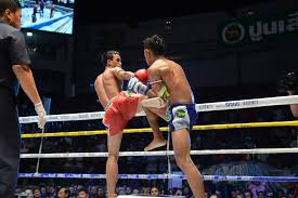 muay thai fight at lumpinee boxing