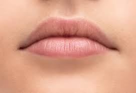 what causes chapped lips 4 reasons