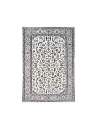 8 x 11 nain rug